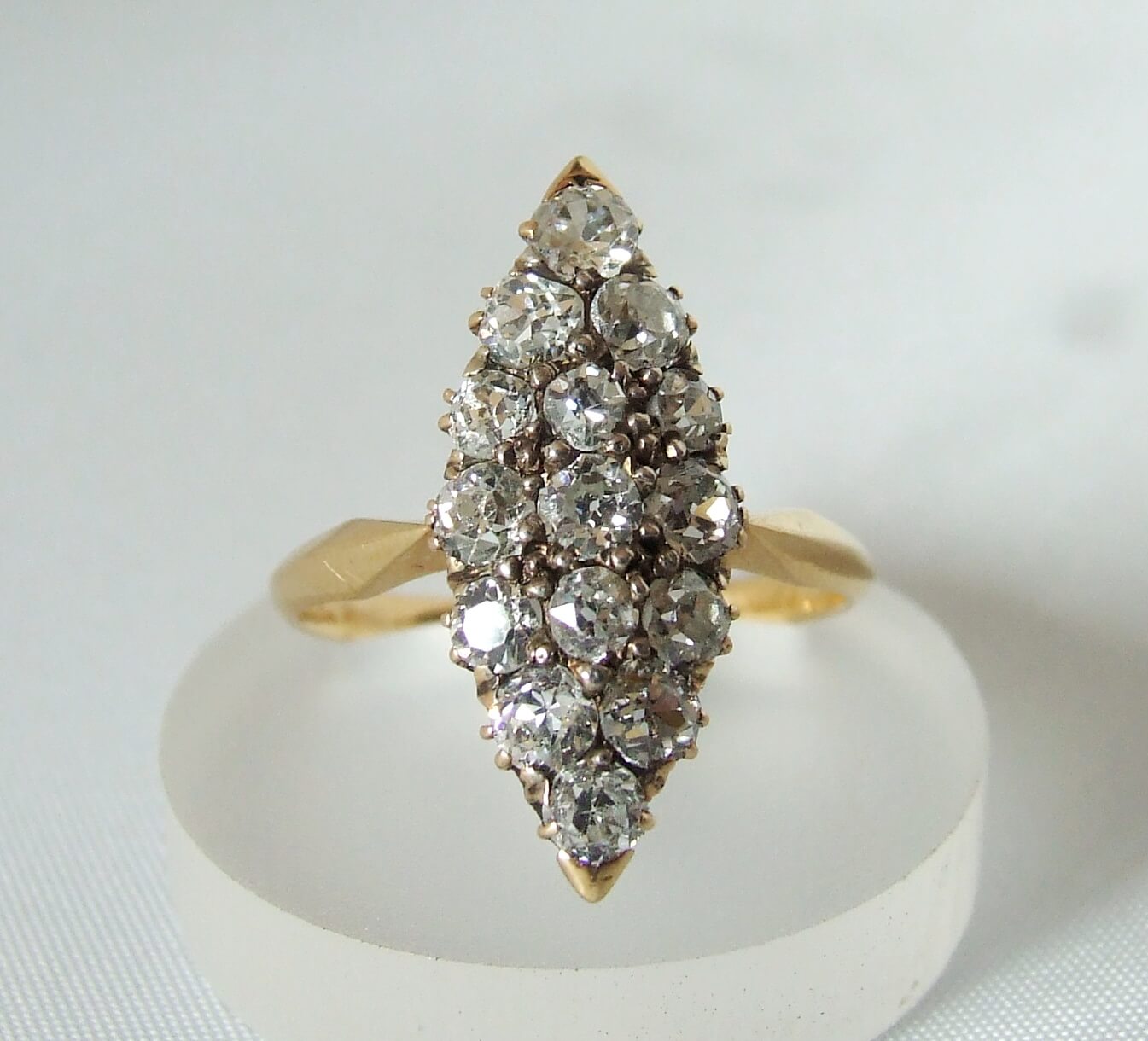 Antieke gouden ring met briljanten kopen? De mooiste ring Christian Antieke gouden ring met briljanten kopen? De mooiste ring Christian